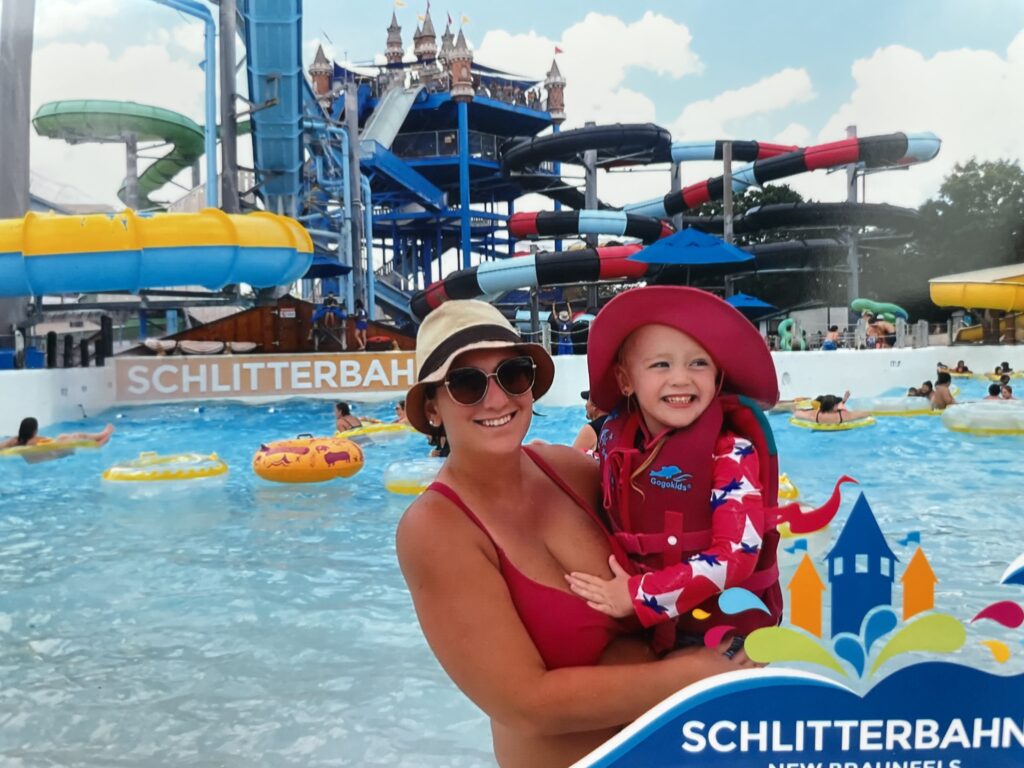 Schlitterbahn family photo