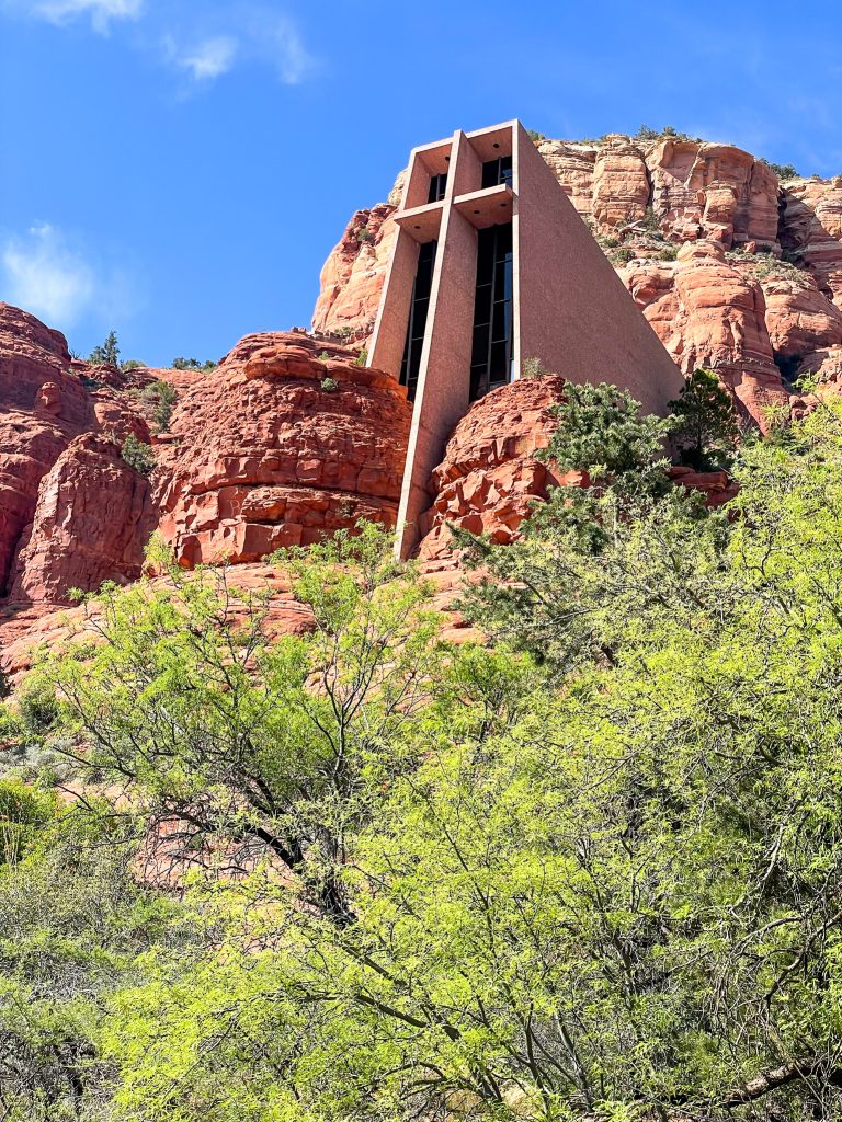 chapel of the holy cross in sedona